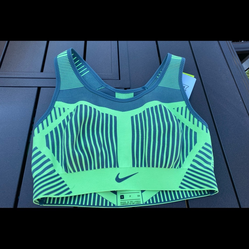 Nike Sports Bra Small Womens New